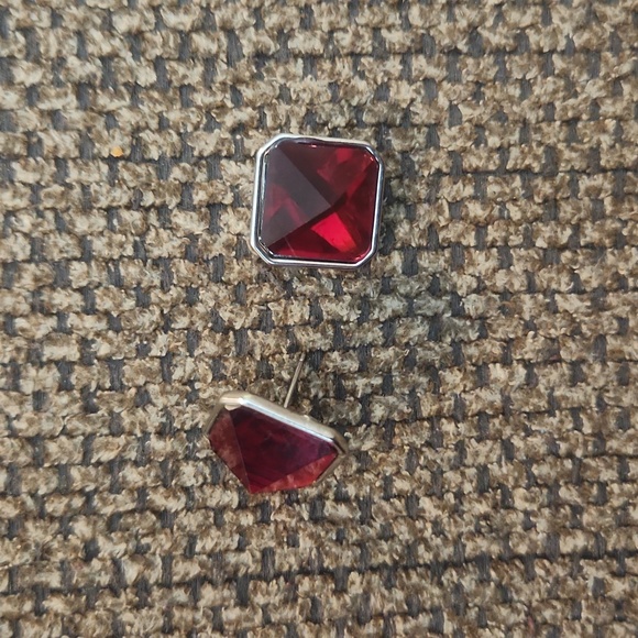 Lady in Red Earrings - Picture 6 of 6